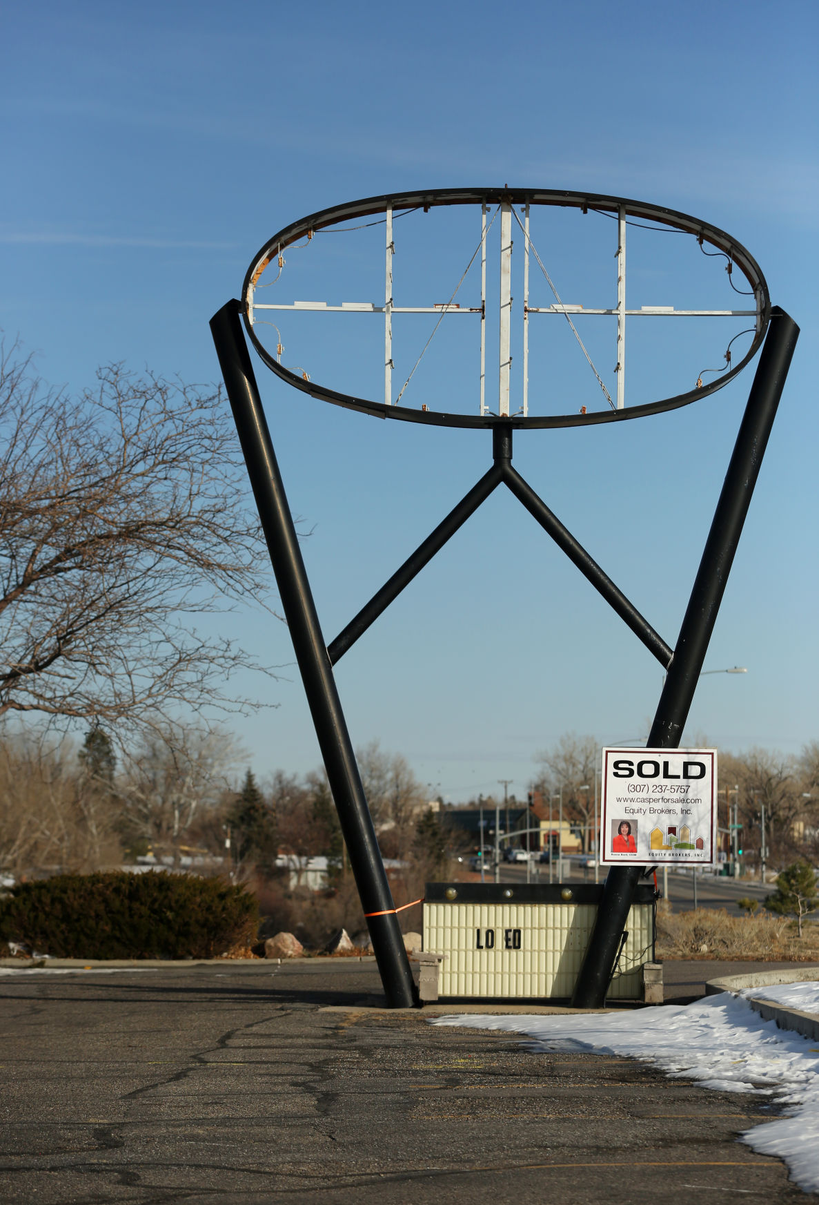 Shifters Closes